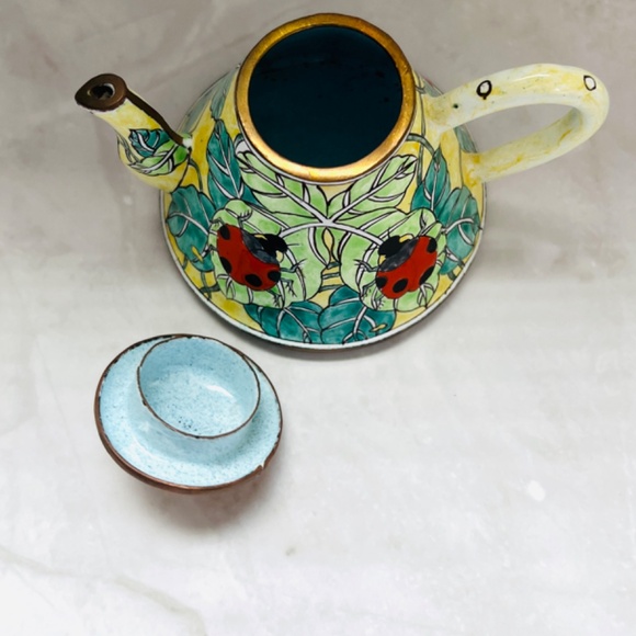Authentic Kelvin Chen Ladybug Teapot Vintage | Taiwan Cloisonné Enamel | Garden - Picture 6 of 7